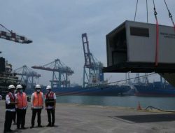 Sinergi PT Pelni & INKA, Uji Coba Pemasangan Reefer Container