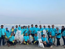 Hubla, WIMA INA & Forwahub gelar Aksi Bersih di Pantai Kuta Bali