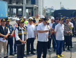 Beresin Kontainer yang Tertahan, Menko Airlangga & Sri Mulyani ke Priok