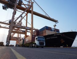 Arus Peti Kemas Internasional TPS Naik 5,5%
