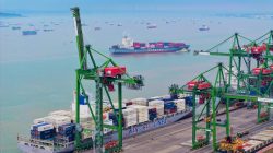 Terminal Teluk Lamong Handle 1,2 Juta TEUs, Tumbuh 13%